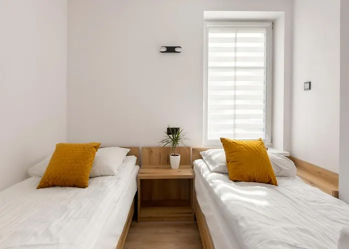 Centrum B * クドヴァ・ズドゥルイ